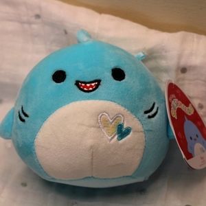 Rey the Shark Valentines Squishmallow 4.5” NWT